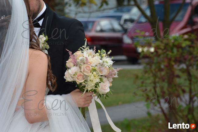 Wiązanki ślubne , dekoracje weselne sal, kościołów