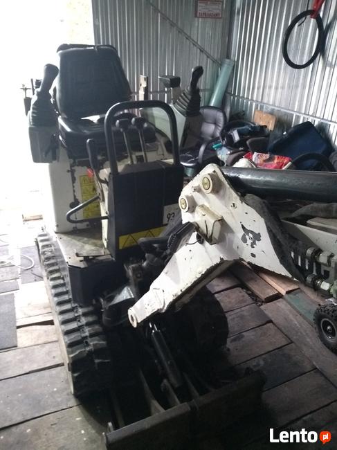 Minikoparka wynajem uslugi