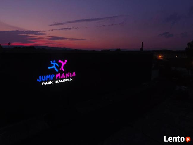 Park trampolin organizacja urodzin zabawa w Jump Mania