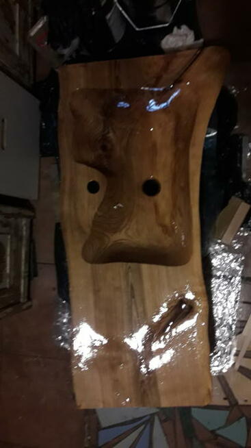 Umywalka drewniana artystyczna. Na zamówienie.