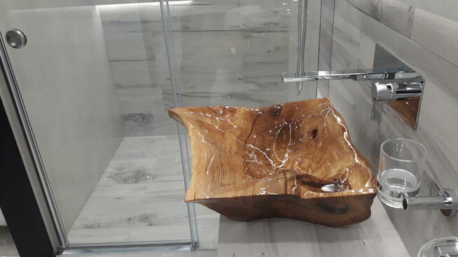 Umywalka drewniana artystyczna. Na zamówienie.