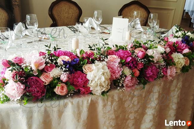 Wiązanki ślubne , dekoracje weselne sal, kościołów