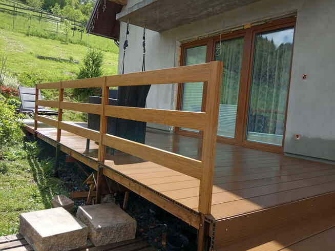 NOWOCZESNE Panele ogrodzeniowe ze stali w kolorze DREWNA - b