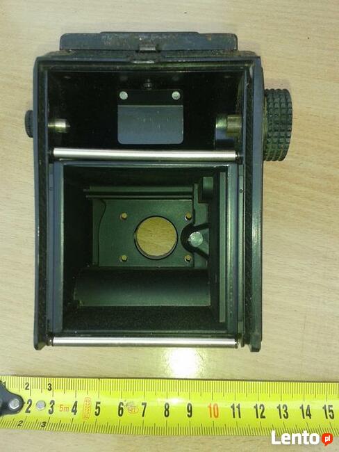 Bardzo stary aparat fotograficzny - obudowa, 50 zł.