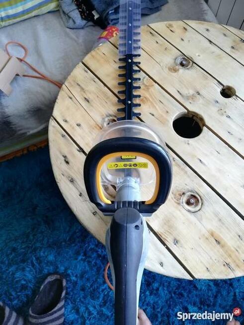 Nożyce Elektryczne do Żywopłotu TITAN TTB357GHT 60 cm 550W