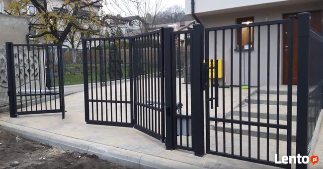 Urządzenie do bramy harmonijkowej