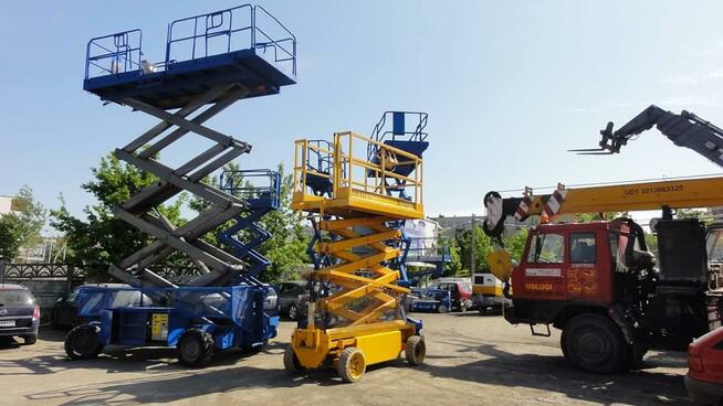 Wynajem dźwigów podnośników zwyżek ładowarek maszyn budowlan