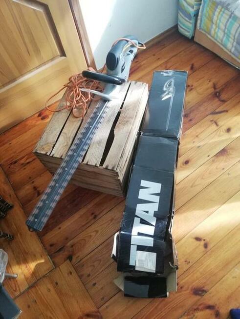 Nożyce Elektryczne do Żywopłotu TITAN TTB357GHT 60 cm 550W