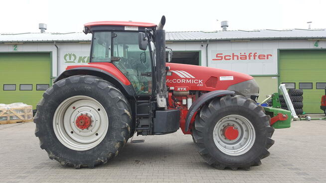 McCormick ZTX 230