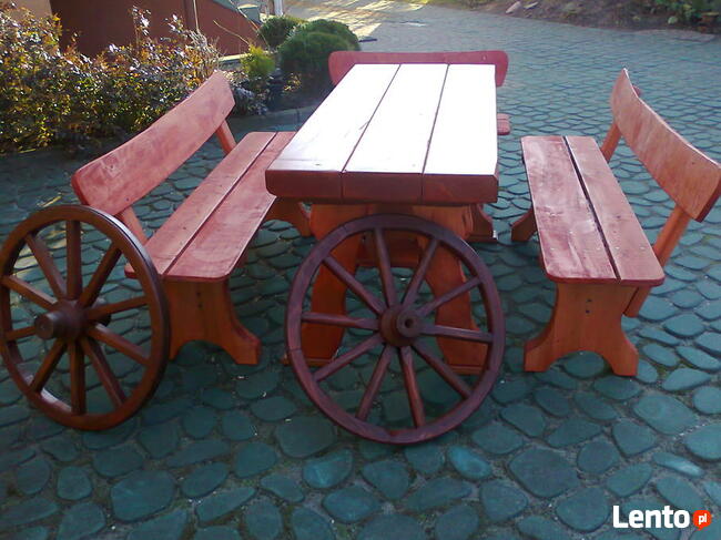 Meble stylizowane do ogrodu