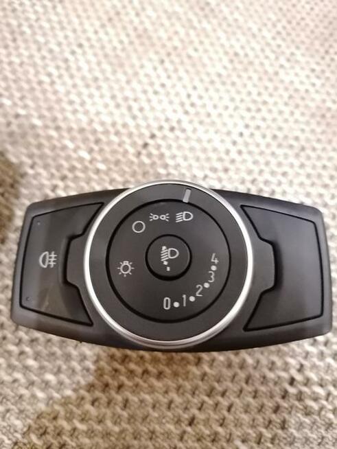 Włącznik świateł ford focus mk3