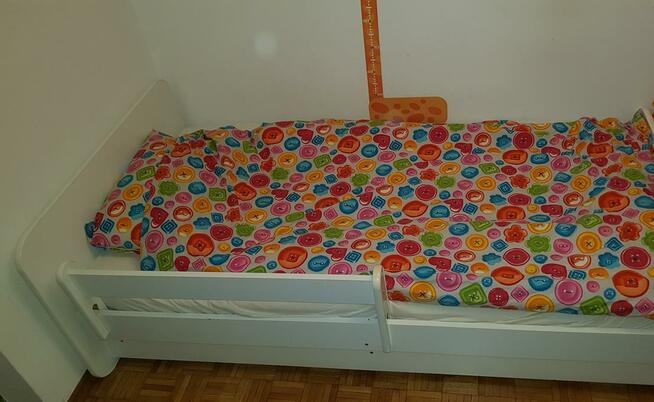 Komplet mebli z łóżkiem Pokój dziecinny młodzieżowy