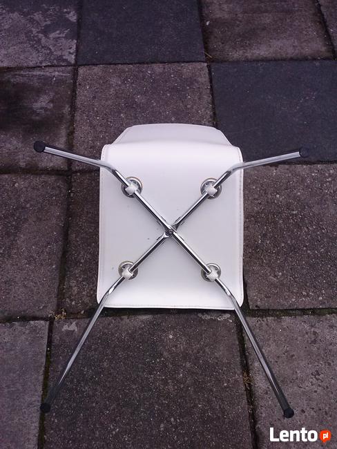 Krzesło białe skóropodobne, 1 szt., 55 zł do biura, domu.