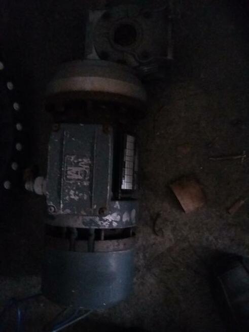 Motoreduktory, przekładnie kątowe