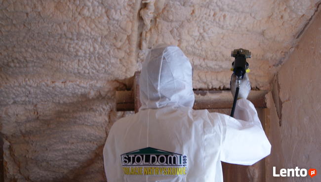 Ocieplanie pianą poliuretanową Bydgoszcz Izolacja natryskowa