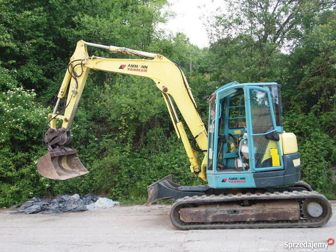 Koparka wyburzenia rozbiórki