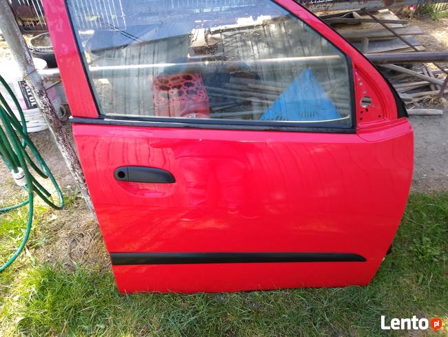 drzwi prawe przednie czerwone hundai i10 - -2009