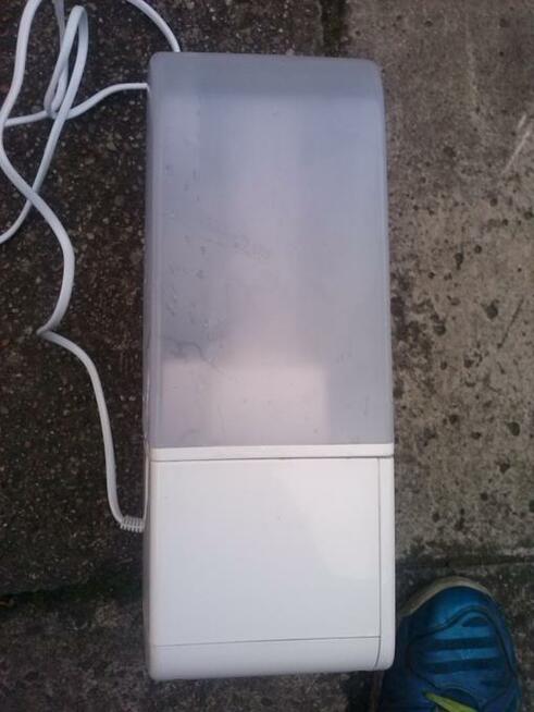 Nawilżacz ultradźwiękowy firmy Raven, 50 zł.