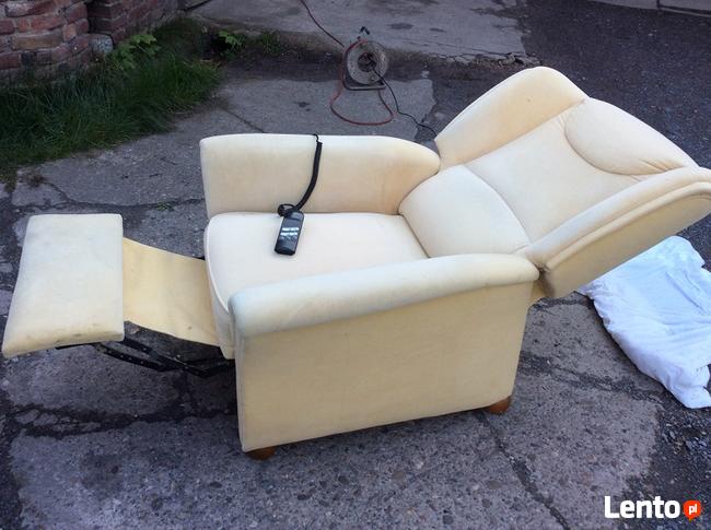 Fotel ustawiany pilotem