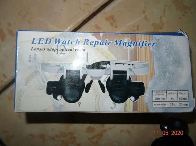 Lupa montowana na głowie