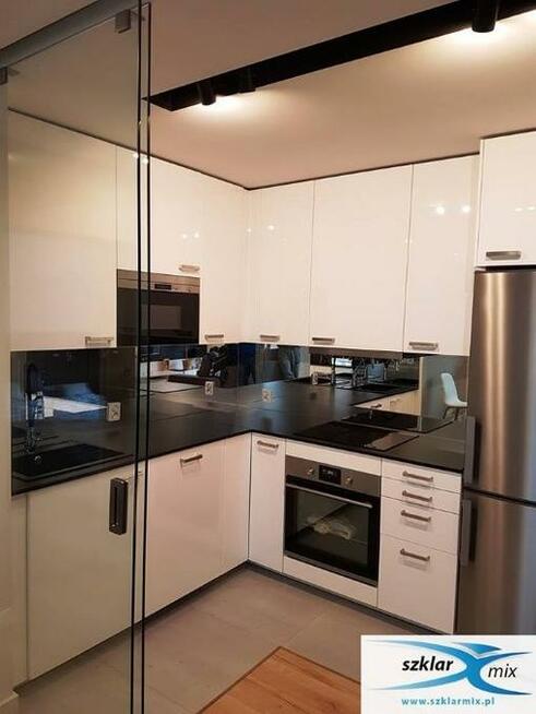 Szklarz, Zakład Szklarski ,Lustro na wymiar ,Pomiar i Montaż