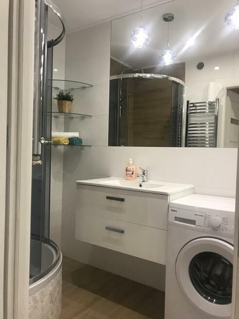 Szklarz, Zakład Szklarski ,Lustro na wymiar ,Pomiar i Montaż