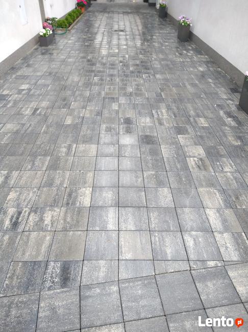 układanie kostki brukowej