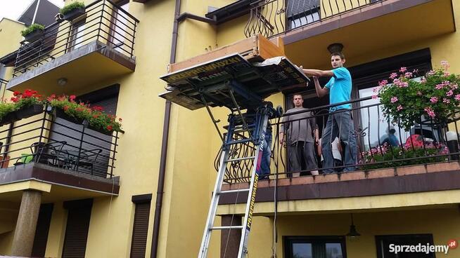 Profesjonalny transport pianina