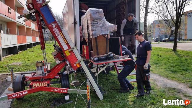 Profesjonalny transport pianina