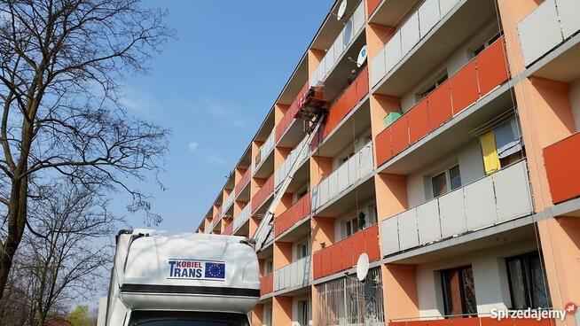 Profesjonalny transport pianina