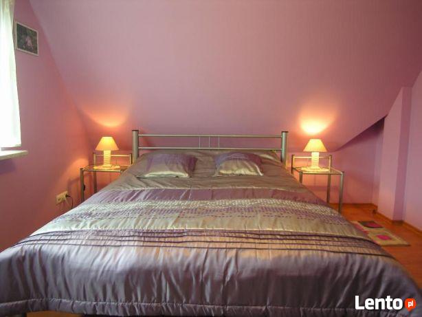 Dom nr 8 letniskowy na wakacje Domek nad jeziorem w Santocznie