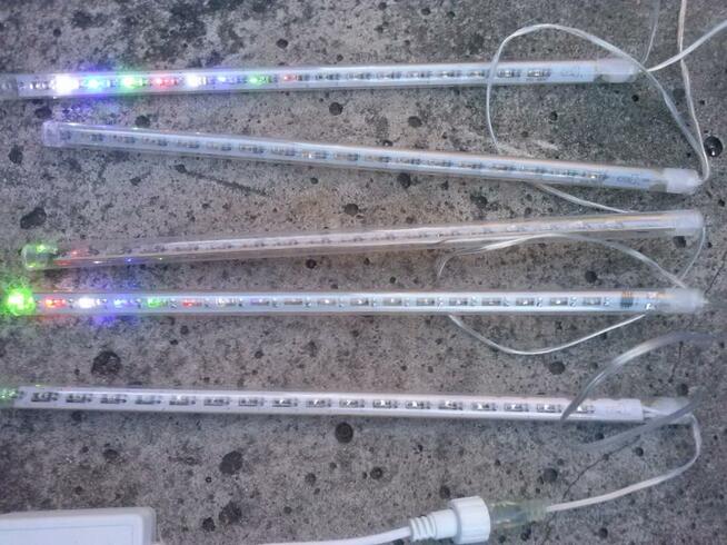 Lampki wiszące sople kolorowe 8 szt. zasilacz, 30 zł.