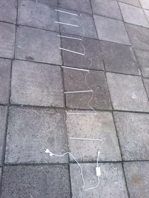 Lampki wiszące sople kolorowe 8 szt. zasilacz, 30 zł.