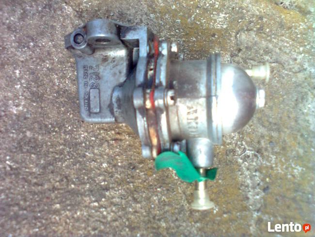 Sprzedam pompę paliwa Fiat 126p.