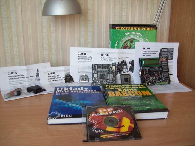 – AVR Atmega8 - z zestawem do programowania - Sprzedam --