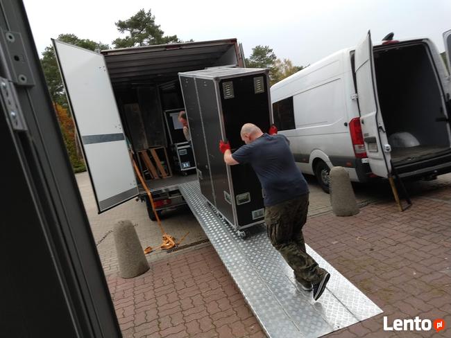 Tanie Dostawy, Przeprowadzki, Auta do21ton, winda, paleciaki