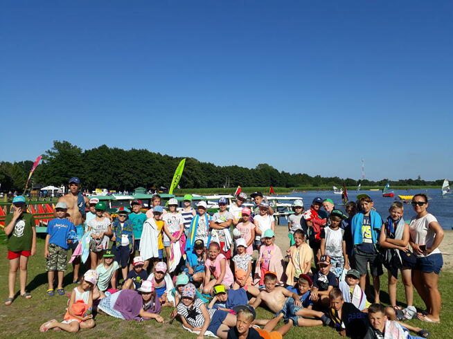 Kameralne kolonie, obozy 2025 nad morzem