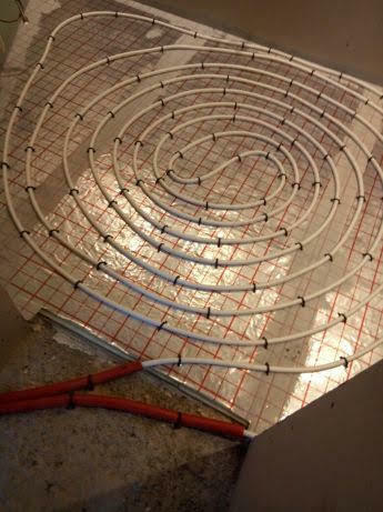 Usługi gazowe i hydrauliczne.