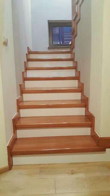 Schody drewniane, samonosne , na beton, na wymiar