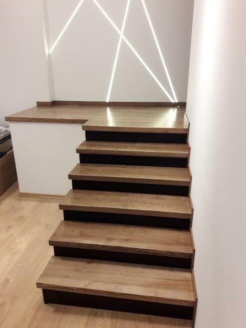 Schody drewniane, samonosne , na beton, na wymiar