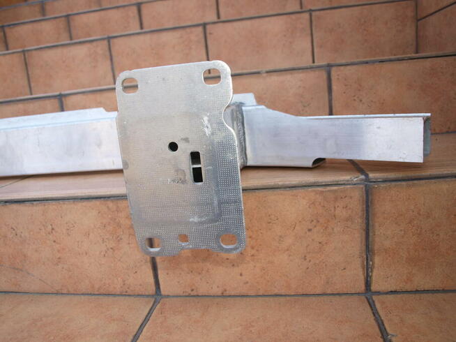 Audi A6 C8 belka wzmocnienie zderzaka przód 2018 - 2021r