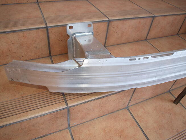 Audi A6 C8 belka wzmocnienie zderzaka przód 2018 - 2021r