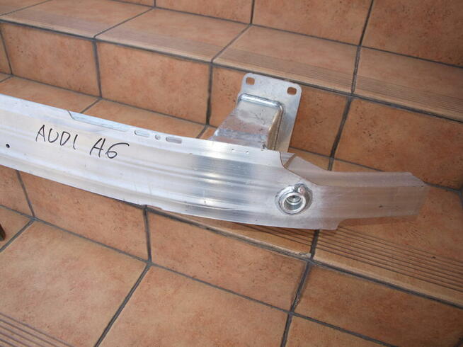 Audi A6 C8 belka wzmocnienie zderzaka przód 2018 - 2021r