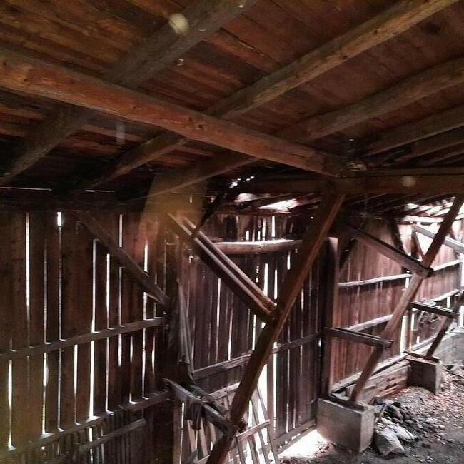 Rozbiórki stodół domów szop