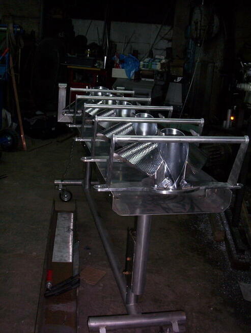 Remonty ,naprawy główne maszyn i urządzeń do pakowania.