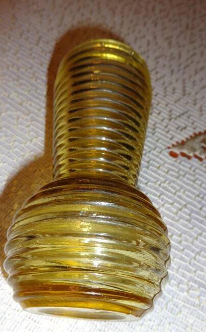 wazonik szklany miodowy lata 60/70 -te DRost