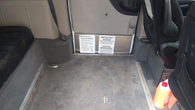 Dodge Caravan przystosowany do przewozu niepełnosprawnych