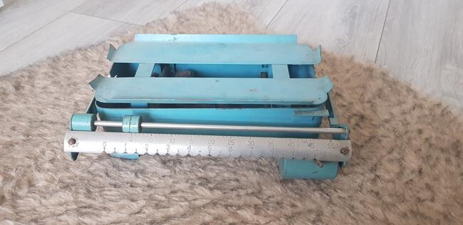 Bez-odważnikowa waga z PRL-u