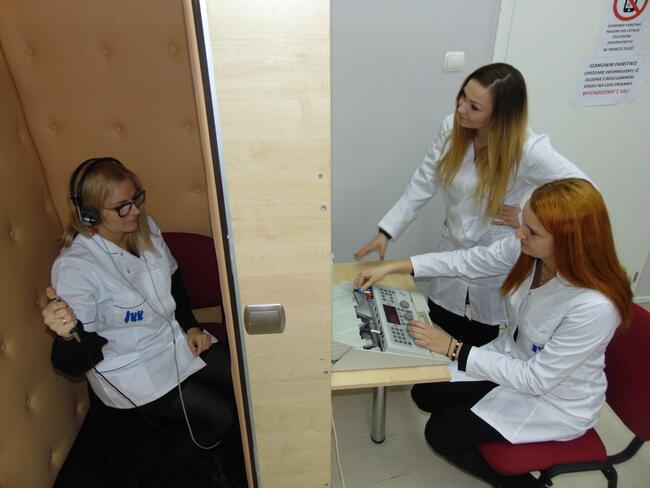 POLICEALNA SZKOŁA PROTETYKI SŁUCHU - BEZPŁATNIE