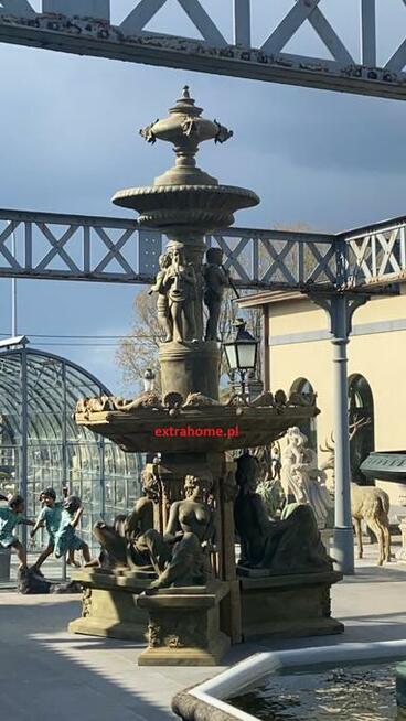 Lwy z brązu , Lew z brązu , Rzeźba Lwa z brązu Lwy pałacowe